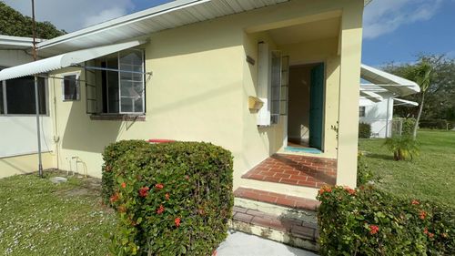 1201 N Palmway, Lake Worth Beach, FL, 33460 | Card Image