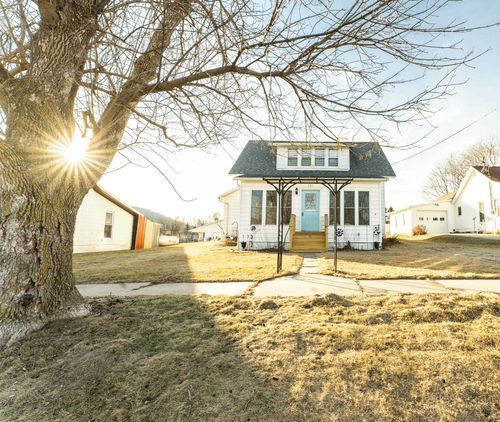 101 1st St, ONTARIO, WI, 54651-3003 | Card Image