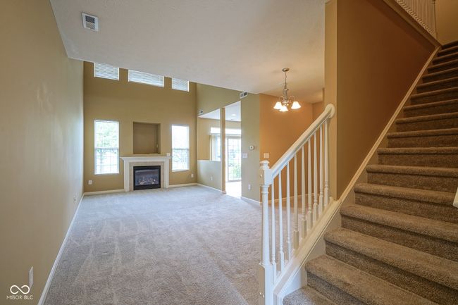 10944 Perry Pear Dr, Condo with 2 bedrooms, 3 bathrooms and null parking in Zionsville IN | Image 6