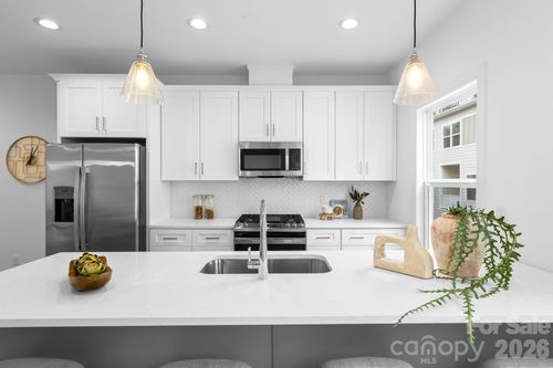 3920 Hager Dr, Charlotte, NC, 28208-4769 | Card Image