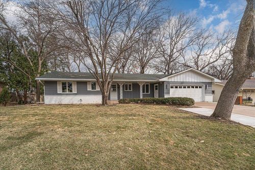 1463 Trollhagen Dr, Fridley, MN, 55421-1310 | Card Image