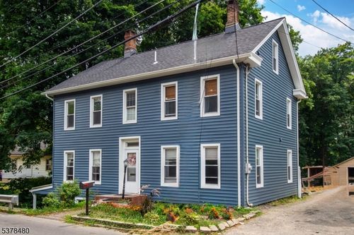 10 Passaic Ave, Ogdensburg, NJ, 07439-1106 | Card Image