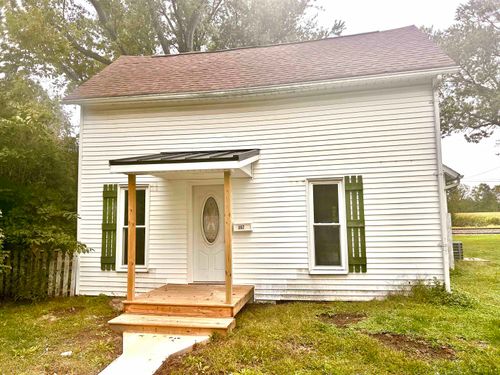 307 E Broad St, South Whitley, IN, 46787-1338 | Card Image