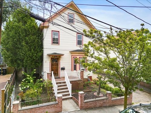53 Prescott St, Somerville, MA, 02143-1713 | Card Image