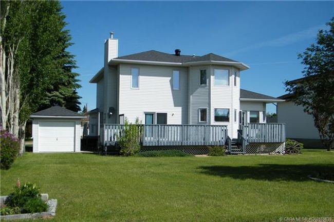 5606 46 Avenue W, Home with 5 bedrooms, 2 bathrooms and 2 parking in Forestburg AB | Image 4