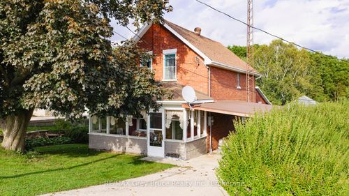 367 1st Ave S, Chesley, ON, N0G1L0 | Card Image