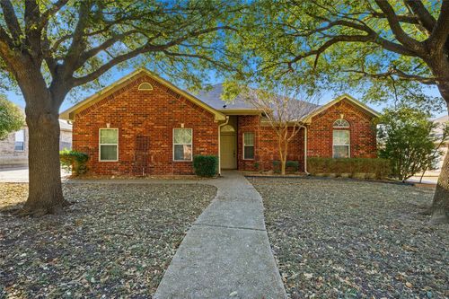 217 Keswick Dr, Hewitt, TX, 76643-3770 | Card Image