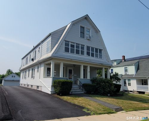 137 Kenney St, Bristol, CT, 06010-7021 | Card Image