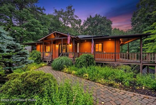304 Devils Hole Road, Cresco, PA, 18326 | Card Image