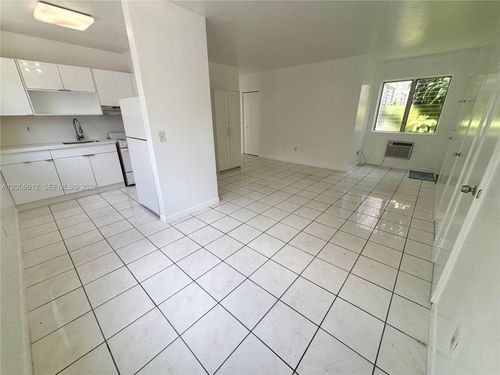 9-31 Navarre Ave, Coral Gables, FL, 33134-4636 | Card Image