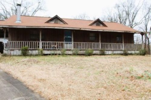 1124 N Fourth, West Helena, AR, 72390-9311 | Card Image