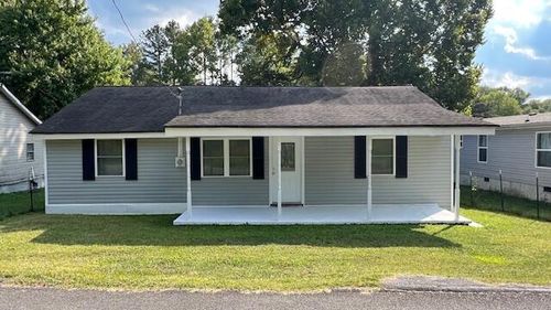 880 5th St Se, Cleveland, TN, 37311-2817 | Card Image