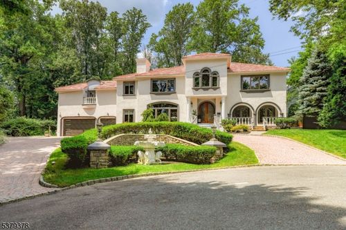 23 Oak Rdg, Springfield, NJ, 07081-3719 | Card Image