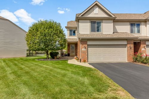 8312 Chestnut Ct, Frankfort, IL, 60423 | Card Image