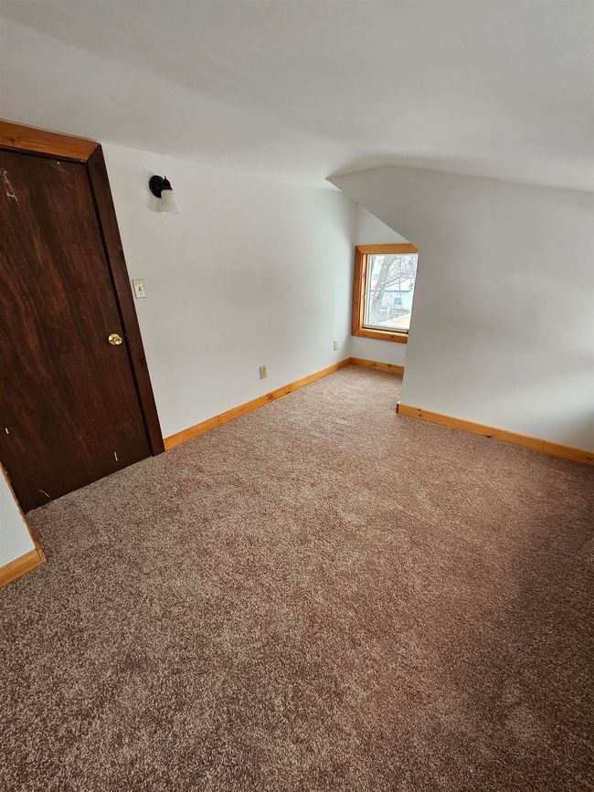 109 Charles St, House other with 3 bedrooms, 2 bathrooms and null parking in Bennington VT | Image 22
