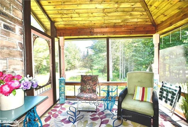 9717 Highway 118, House other with 2 bedrooms, 2 bathrooms and 8 parking in Algonquin Highlands ON | Image 20