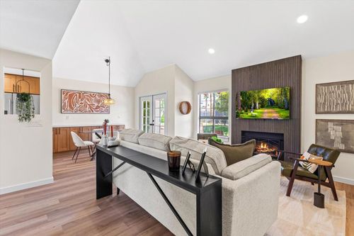 126 Avellino Cir, Palm Desert, CA, 92211-1767 | Card Image