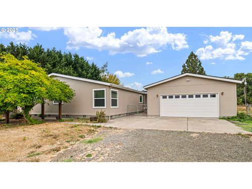 194 Oak St, Monroe, OR, 97456-9483 | Card Image