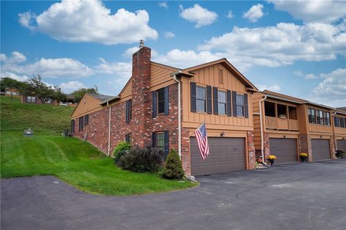 85 Huxley Way, Fairport, NY, 14450-3335 | Card Image