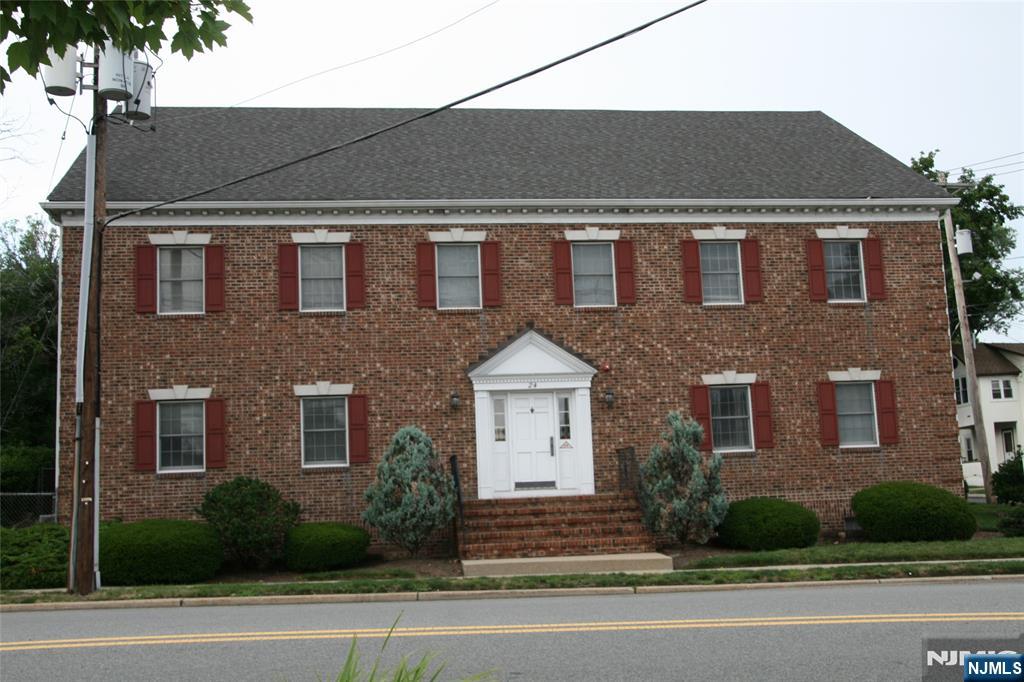24 Godwin Ave, Midland Park, NJ 07432