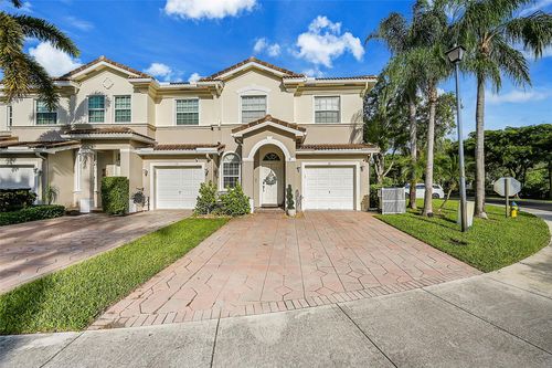 81 Legacy Ct, Delray Beach, FL, 33445-3805 | Card Image