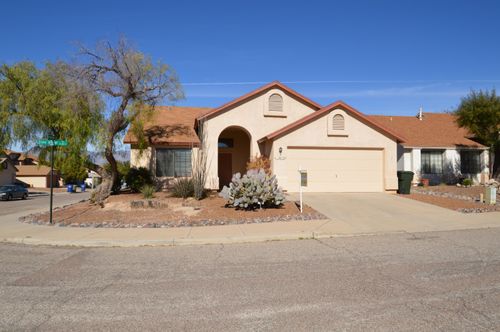 10133 E Essex Village Dr, Tucson, AZ, 85748-2100 | Card Image