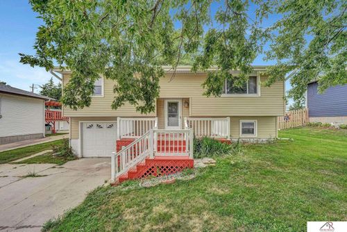 527 N Shimerda St, Wilber, NE, 68465-3007 | Card Image