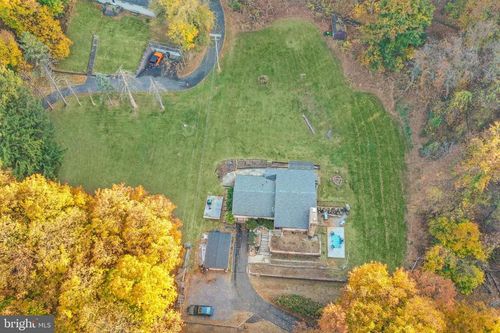 316 Spring Valley Rd, READING, PA, 19605-2728 | Card Image