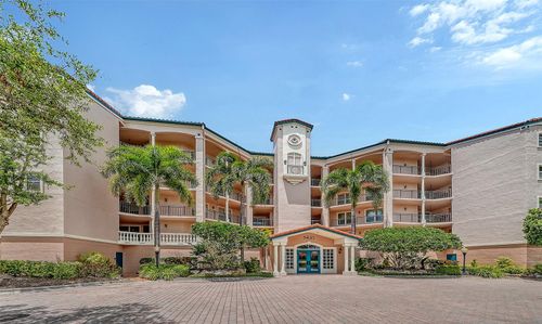 402-5420 Eagles Point Cir, SARASOTA, FL, 34231-9126 | Card Image