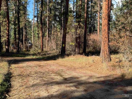 1 Lane C, Garden Valley, ID, 83622-4901 | Card Image
