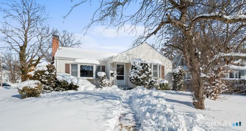 332 Fern St, West Hartford, CT, 06119-1136 | Card Image