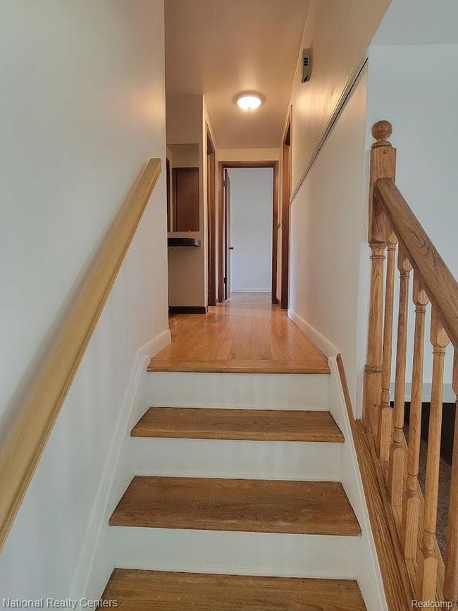 14 Stairs to upper level.jpg | Image 13