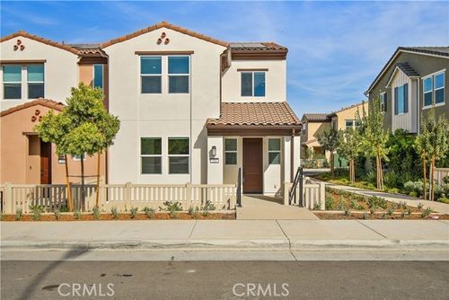 unit-111-3962 Lavine Way, Corona, CA, 92883-3637 | Card Image