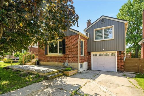 101 Irene Ave, Stoney Creek, ON, L8G2B1 | Card Image