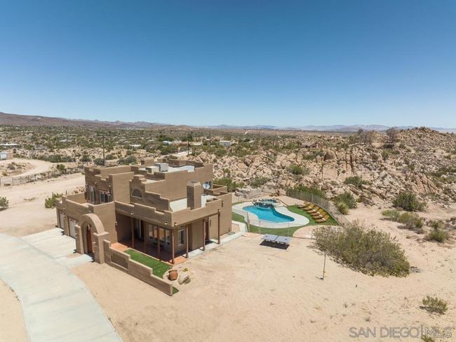 57388 Manzanita Dr, House other with 3 bedrooms, 3 bathrooms and 11 parking in Yucca Valley CA | Image 51