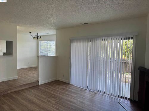 21083 Gary Dr, Hayward, CA, 94546-6136 | Card Image