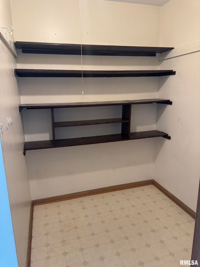 APT-9 - 400 N 5 Th St, Condo with 2 bedrooms, 2 bathrooms and 1 parking in Eldridge IA | Image 9
