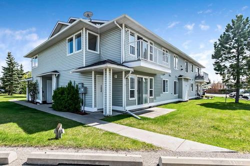 204-601 19 Street Se, High River, AB, T1V1V2 | Card Image