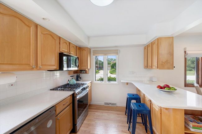 602 E Park Ave, House other with 3 bedrooms, 2 bathrooms and 2 parking in Elmhurst IL | Image 10