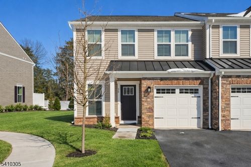 20 Owen Ct, Somerset, NJ, 08873-1571 | Card Image