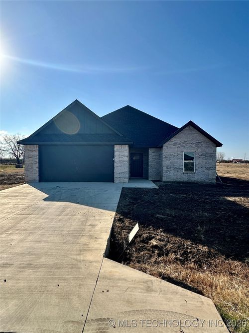 63 Grace Ln, Calera, OK, 74730-5142 | Card Image