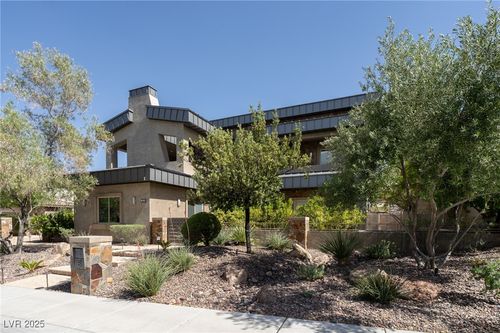 6 Yorkridge Ct, Henderson, NV, 89052-6695 | Card Image