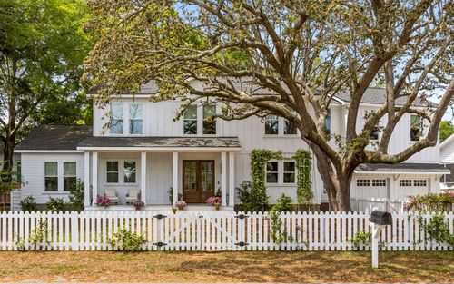 1331 Pherigo St, Mount Pleasant, SC, 29464-4418 | Card Image