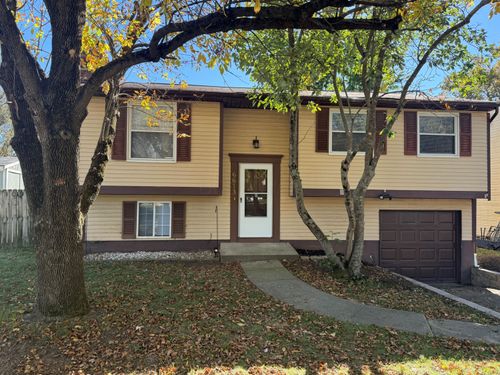 6673 Centennial Dr, Reynoldsburg, OH, 43068-4039 | Card Image