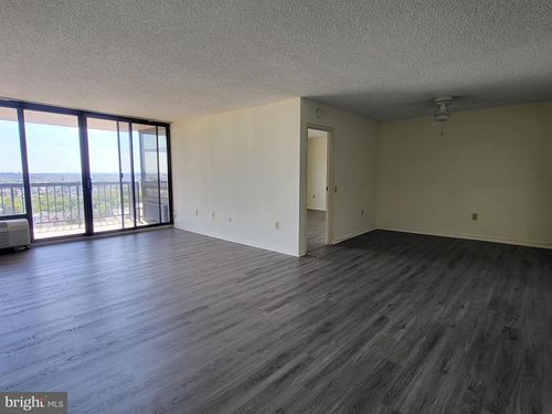 apt-1708f-241 S 6th St, PHILADELPHIA, PA, 19106-3733 | Card Image