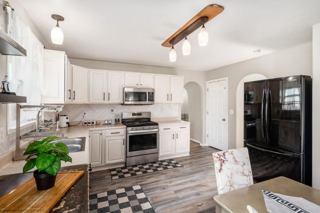 102 Parkdale Dr, House other with 4 bedrooms, 4 bathrooms and null parking in Johnstown OH | Image 12