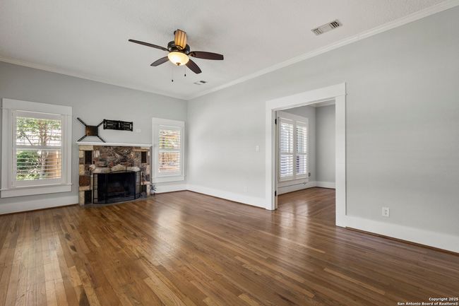 14280 State Highway 16 N, House other with 3 bedrooms, 2 bathrooms and null parking in Medina TX | Image 4