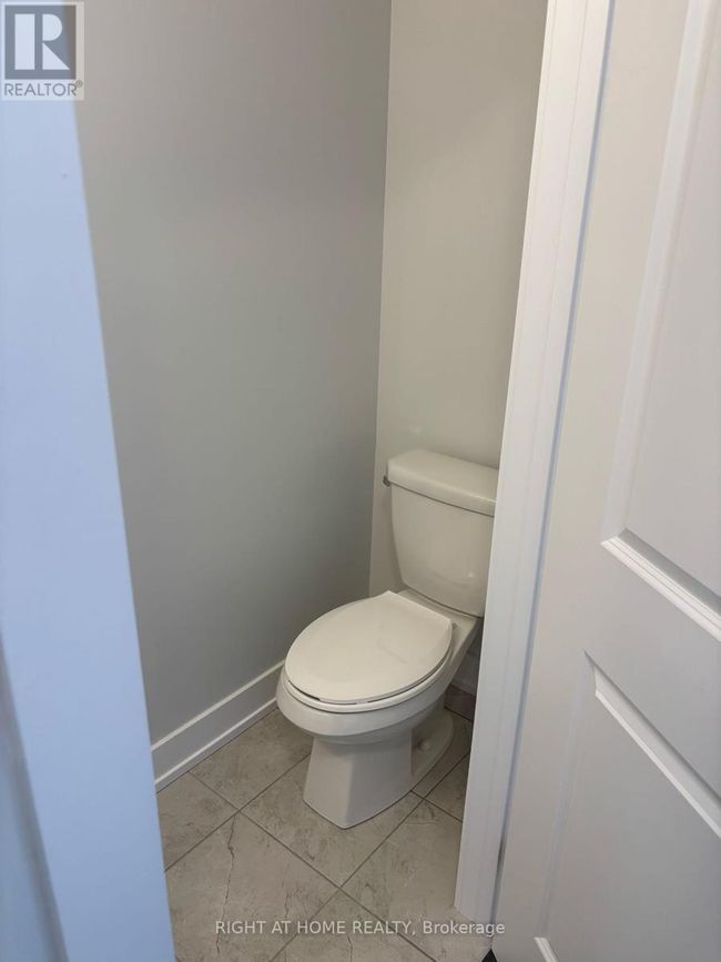 U228 - 9570 N Islington Avenue W, Townhouse with 2 bedrooms, 3 bathrooms and 2 parking in Vaughan (Sonoma Heights) ON | Image 12