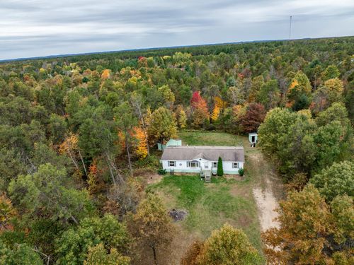 N8821 Running Bear Trl, New Lisbon, WI, 53950-9160 | Card Image