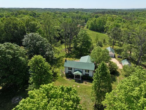 1629 Neptune Rd, Ashland City, TN, 37015-6169 | Card Image